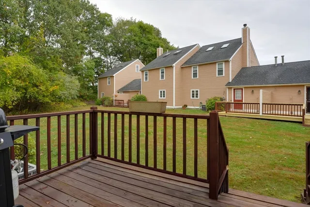 $469,900 | 31 Whittier Meadows Drive, Unit 31, Amesbury, MA 01913