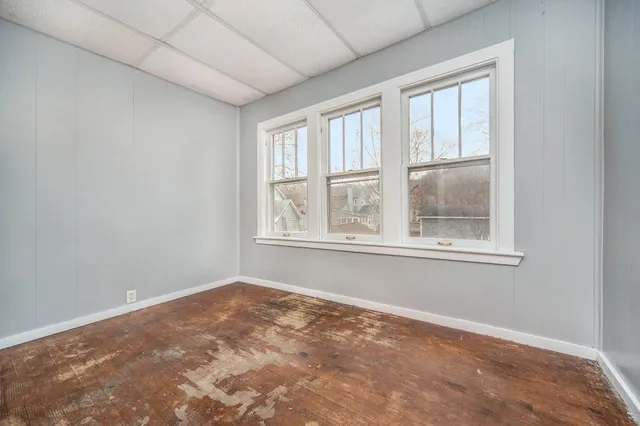 $139,900 | 1214 Oak Street, Kalamazoo, MI 49008