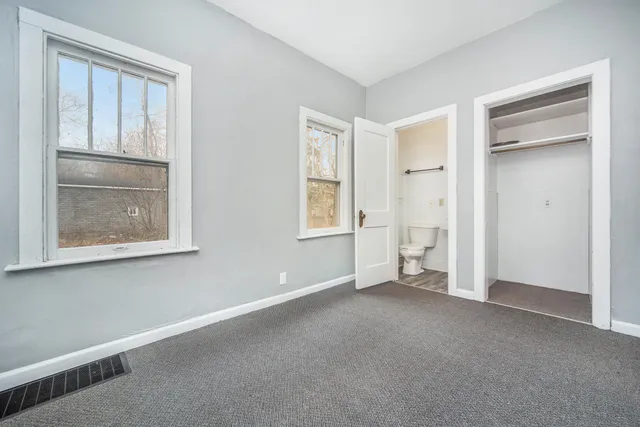 $139,900 | 1214 Oak Street, Kalamazoo, MI 49008