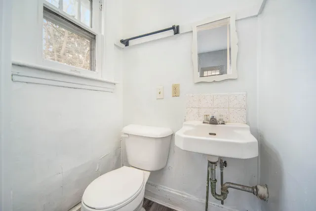 $139,900 | 1214 Oak Street, Kalamazoo, MI 49008