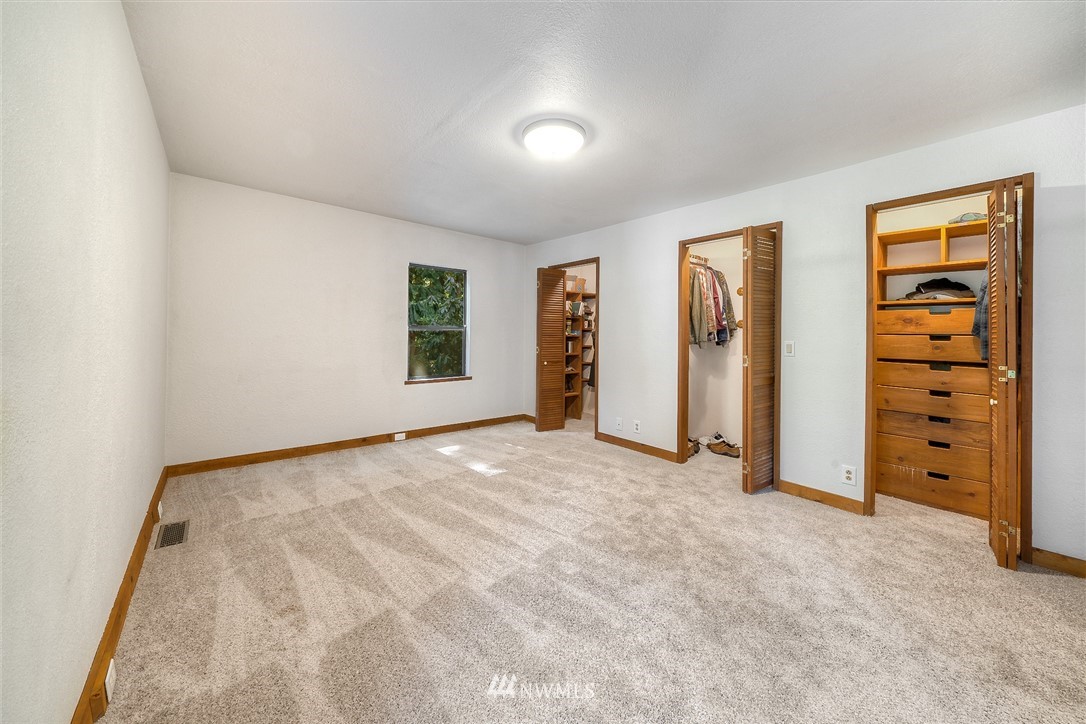 5344 Johnson Point Road Northeast Olympia, WA 98516 - Photo 12 of 28 Gallery Image 12