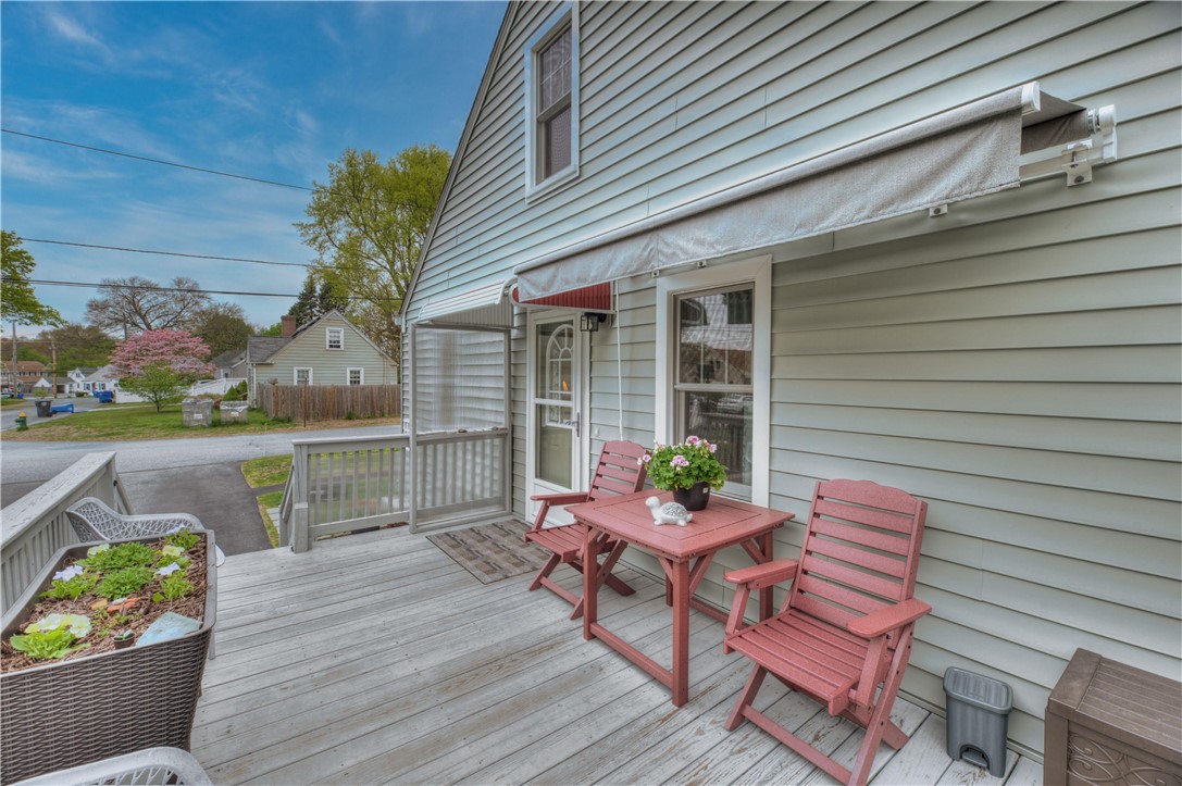 59 Howland Road Cranston, RI 02910 - Photo 3 of 30 Gallery Image 3