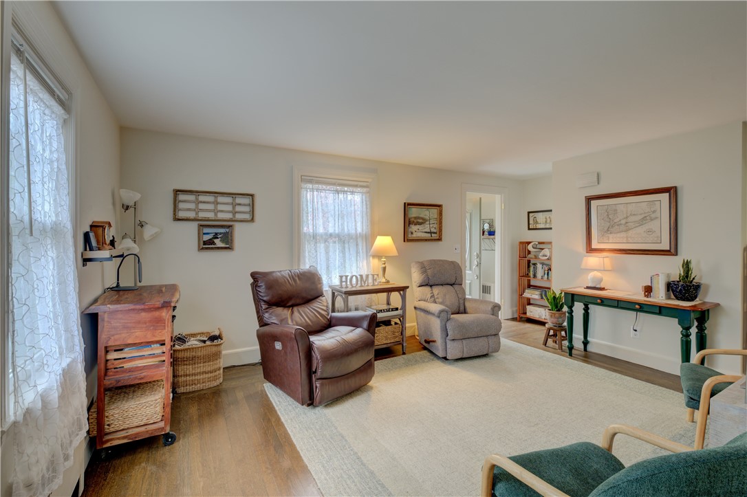 59 Howland Road Cranston, RI 02910 - Photo 6 of 30 Gallery Image 6