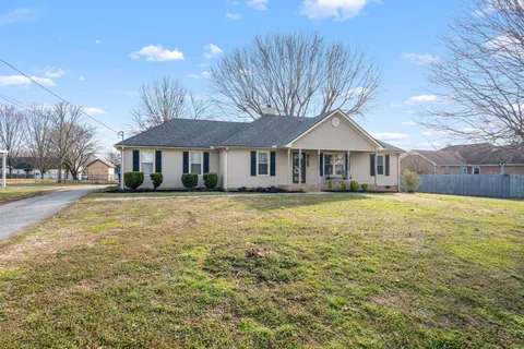 $370,000 | 106 Daly Drive, Murfreesboro, TN 37128