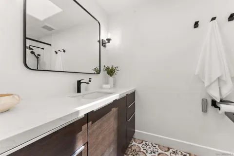 $3,890,000 | 2451 Malibu Way, Del Mar, CA 92014