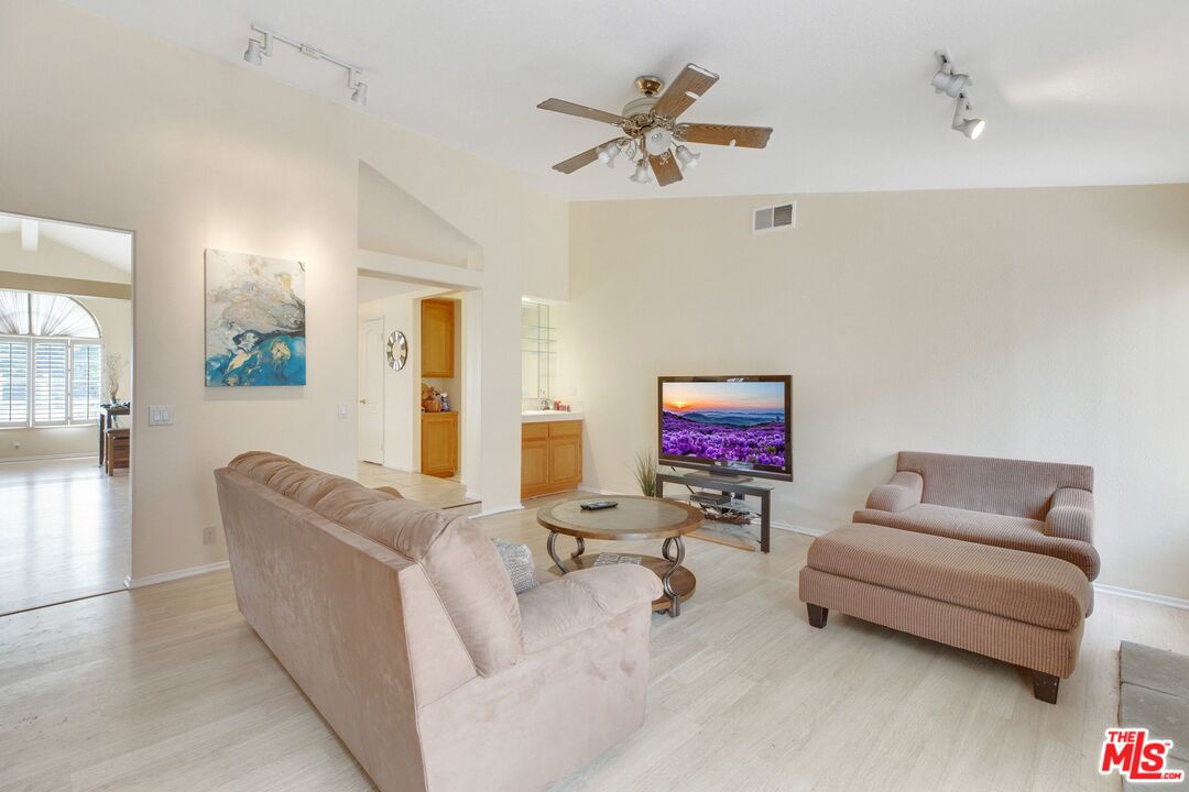 2828 West Via Verde Road Rialto, CA 92377 - Photo 24 of 41
