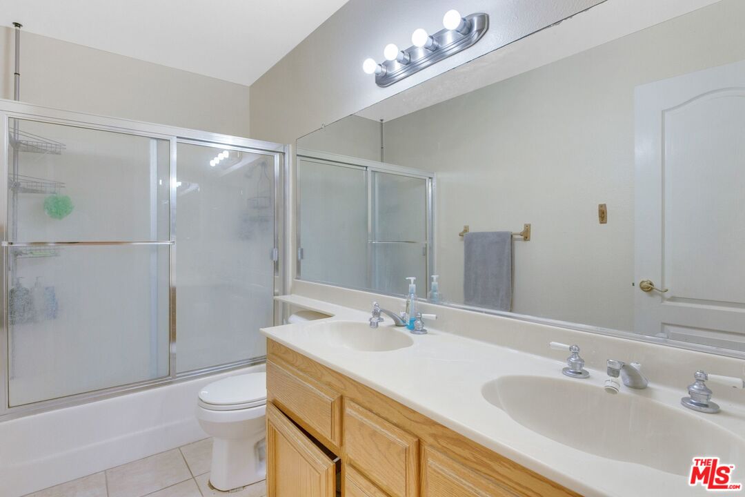 2828 West Via Verde Road Rialto, CA 92377 - Photo 29 of 41
