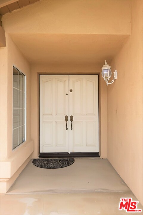2828 West Via Verde Road Rialto, CA 92377 - Photo 4 of 41