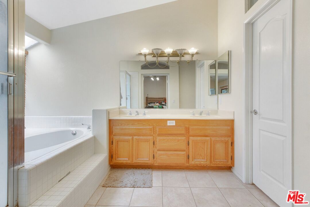2828 West Via Verde Road Rialto, CA 92377 - Photo 31 of 41