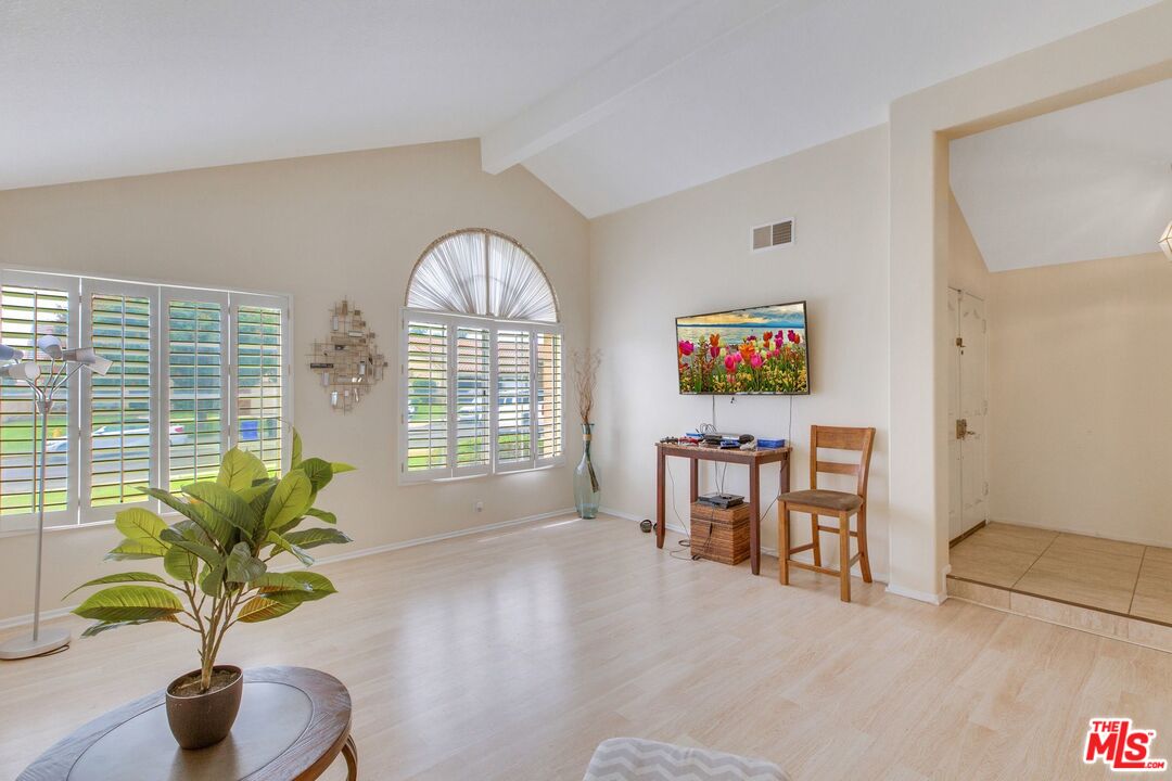 2828 West Via Verde Road Rialto, CA 92377 - Photo 8 of 41