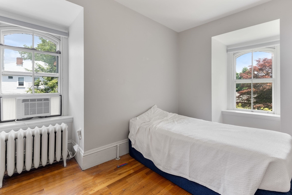 15 Myrtle Street, Unit 2 Boston, MA 02130 - Photo 29 of 34