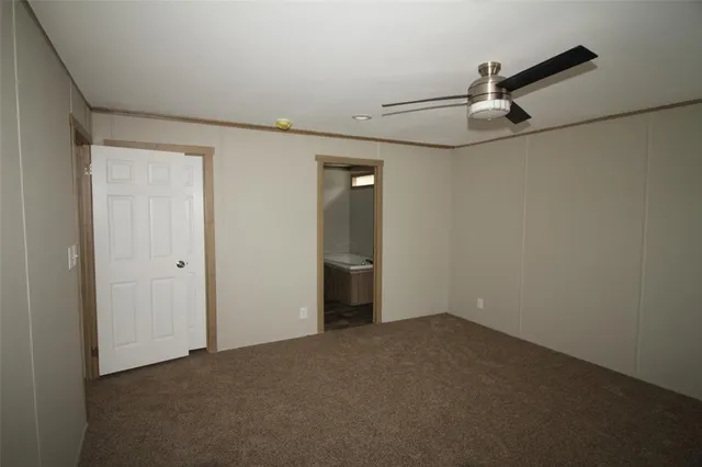 a view of a room with a empty space