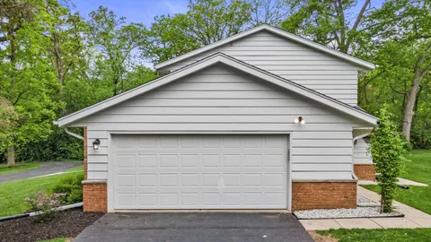 $575,000 | N10-w27274 Rolling Ridge Drive, Waukesha, WI 53188