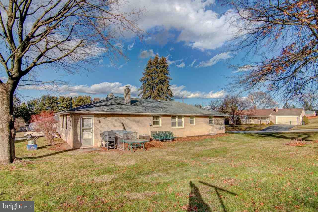 2432 Logan Road York, PA 17408 - Photo 17 of 18 Gallery Image 17