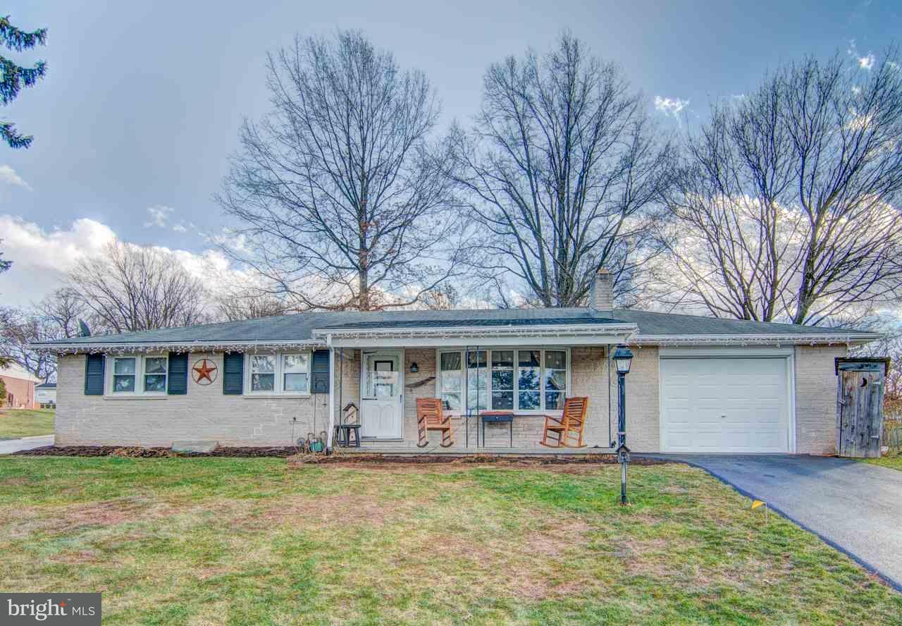 2432 Logan Road York, PA 17408 - Photo 3 of 18 Gallery Image 3