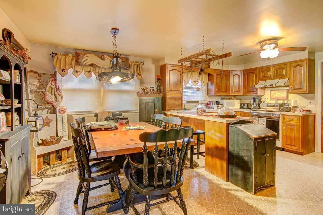 2432 Logan Road York, PA 17408 - Photo 6 of 18 Gallery Image 6