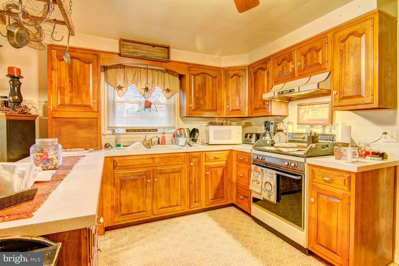 2432 Logan Road York, PA 17408 - Photo 7 of 18 Gallery Image 7