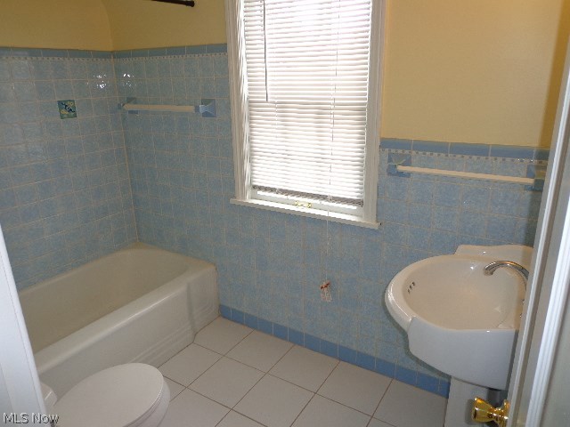 2007 Staunton Road Cleveland, OH 44118 - Photo 13 of 19 Gallery Image 13