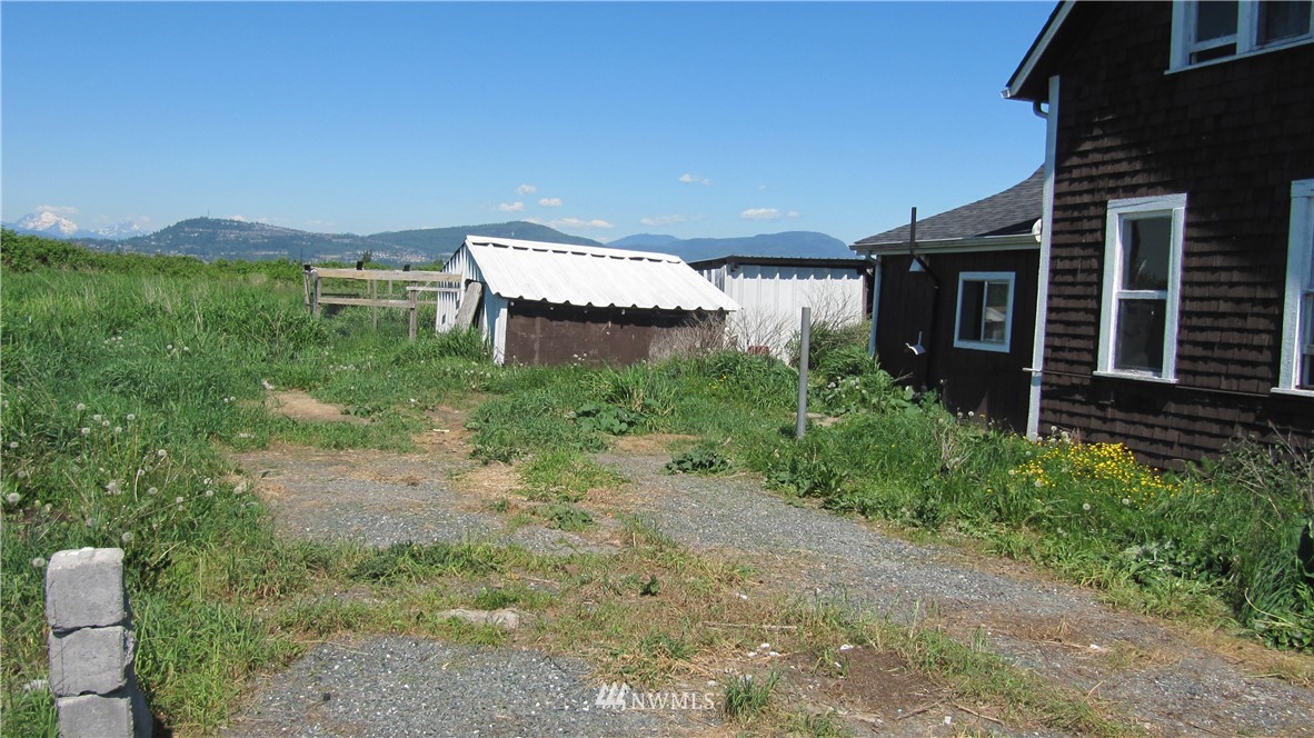 4442 Reese Hill Road Sumas, WA 98295 - Photo 2 of 7