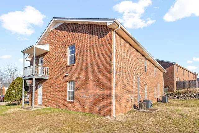 $895 | 1891 Waters Edge Drive, Unit B, Clarksville, TN 37043