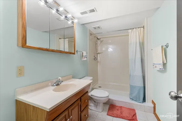 $445,000 | 6 Glengarry Lane, Sugar Grove, IL 60554