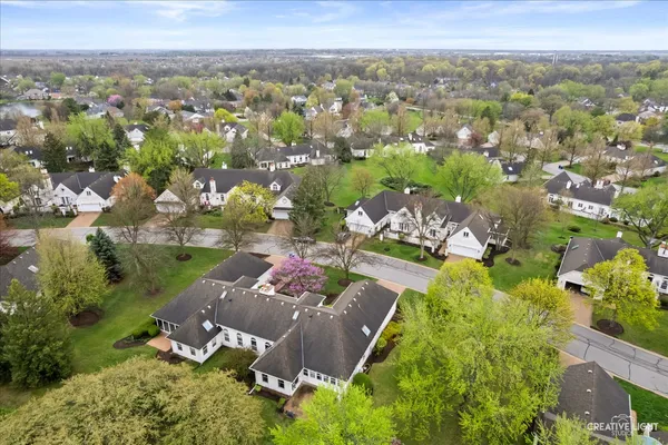 $445,000 | 6 Glengarry Lane, Sugar Grove, IL 60554