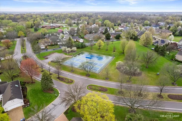 $445,000 | 6 Glengarry Lane, Sugar Grove, IL 60554