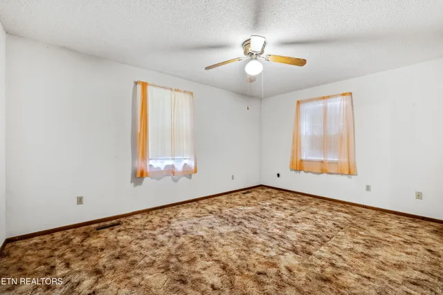 $865,000 | 351 Breanna Lane, Washburn, TN 37888