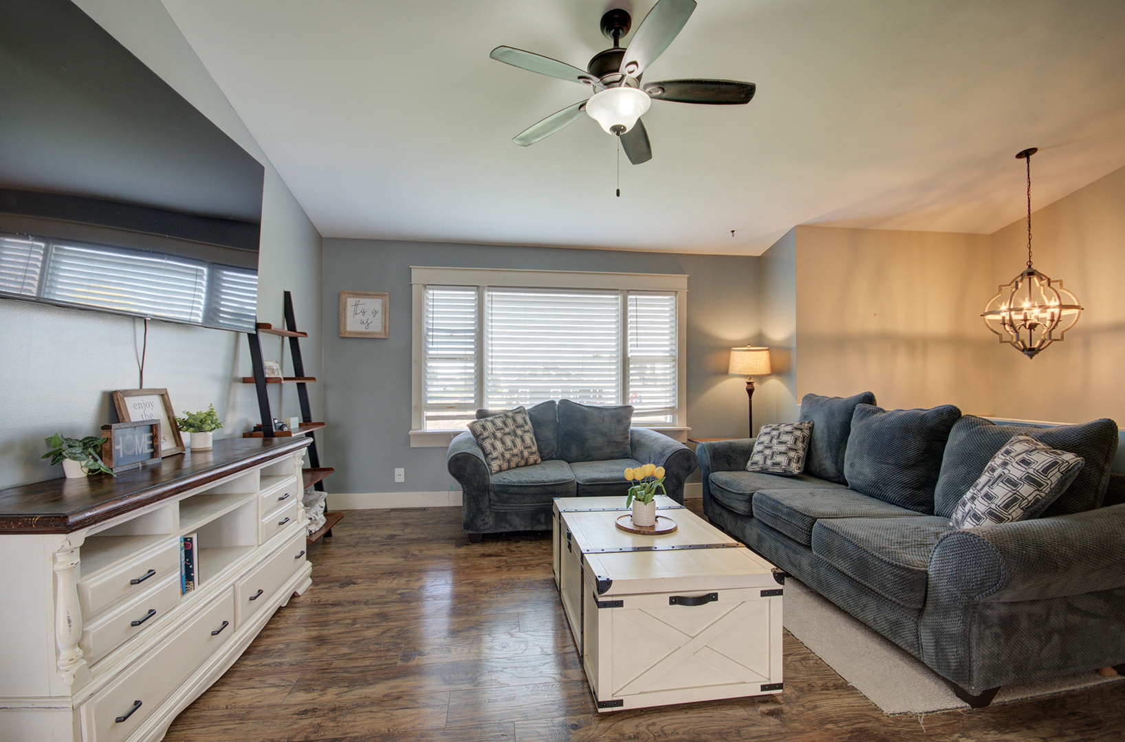 4084 East 2370th Road Sheridan, IL 60551 - Photo 2 of 23 Gallery Image 2