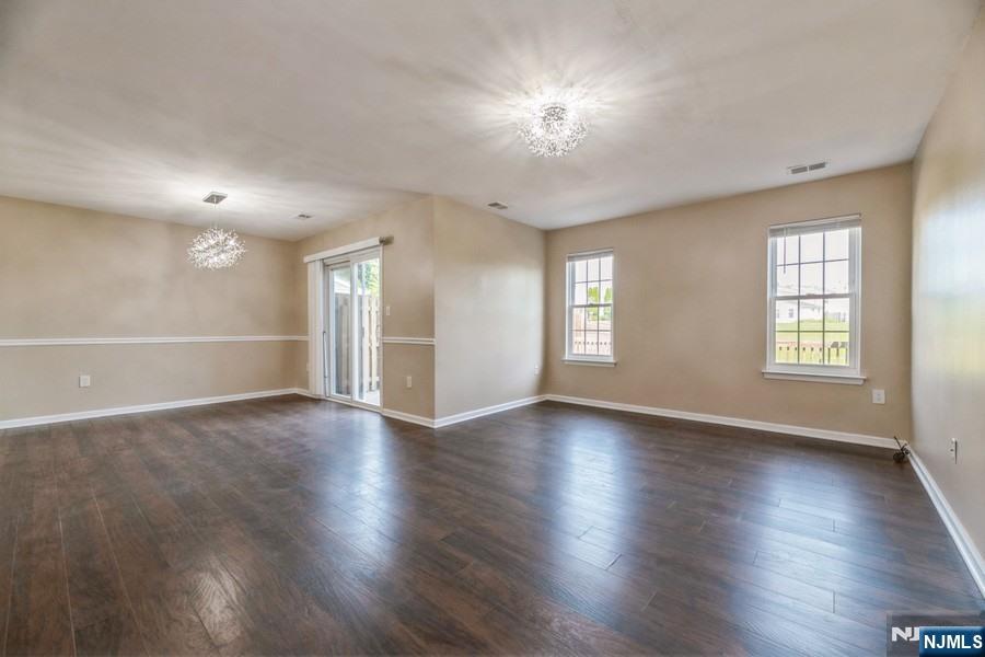 7 Sloop Square Freehold, NJ 07728 - Photo 10 of 30