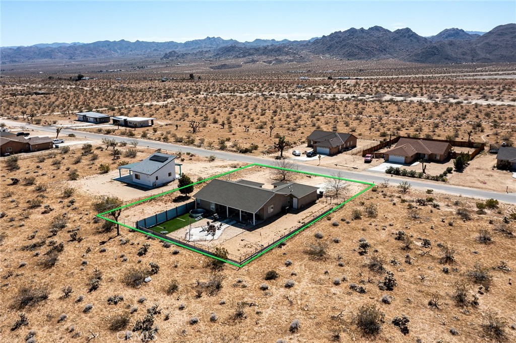 62382 Crestview Drive Joshua Tree, CA 92252 - Photo 37 of 45