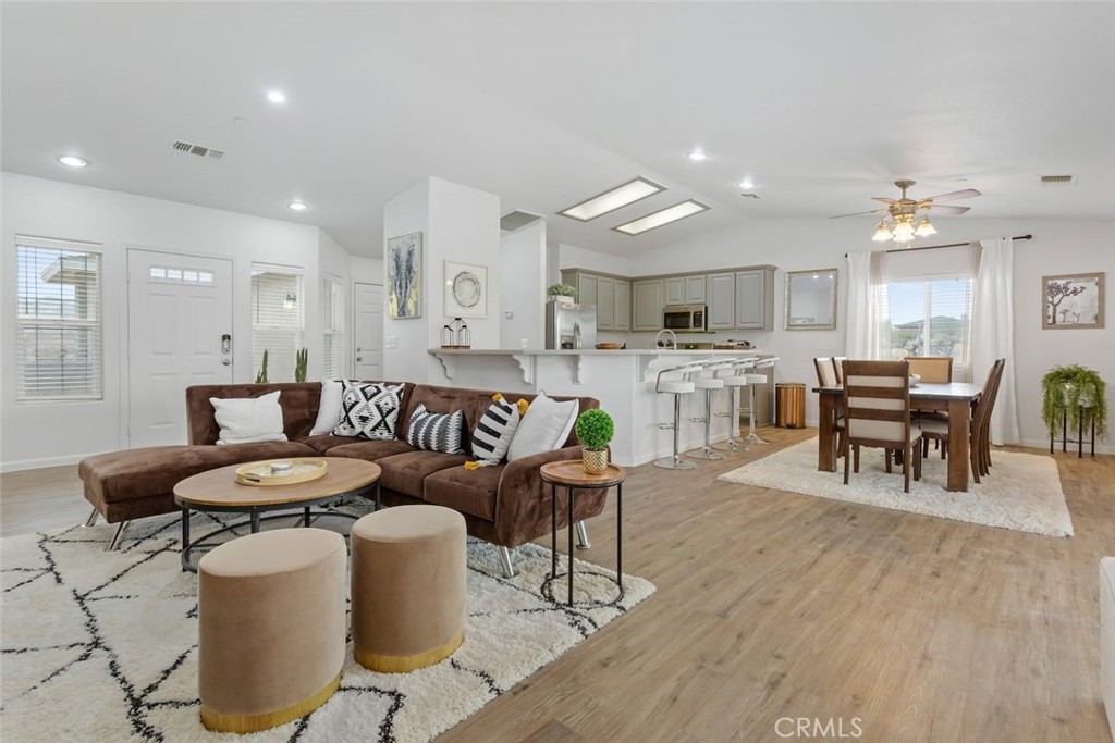 62382 Crestview Drive Joshua Tree, CA 92252 - Photo 5 of 45