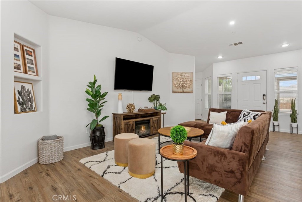 62382 Crestview Drive Joshua Tree, CA 92252 - Photo 8 of 45