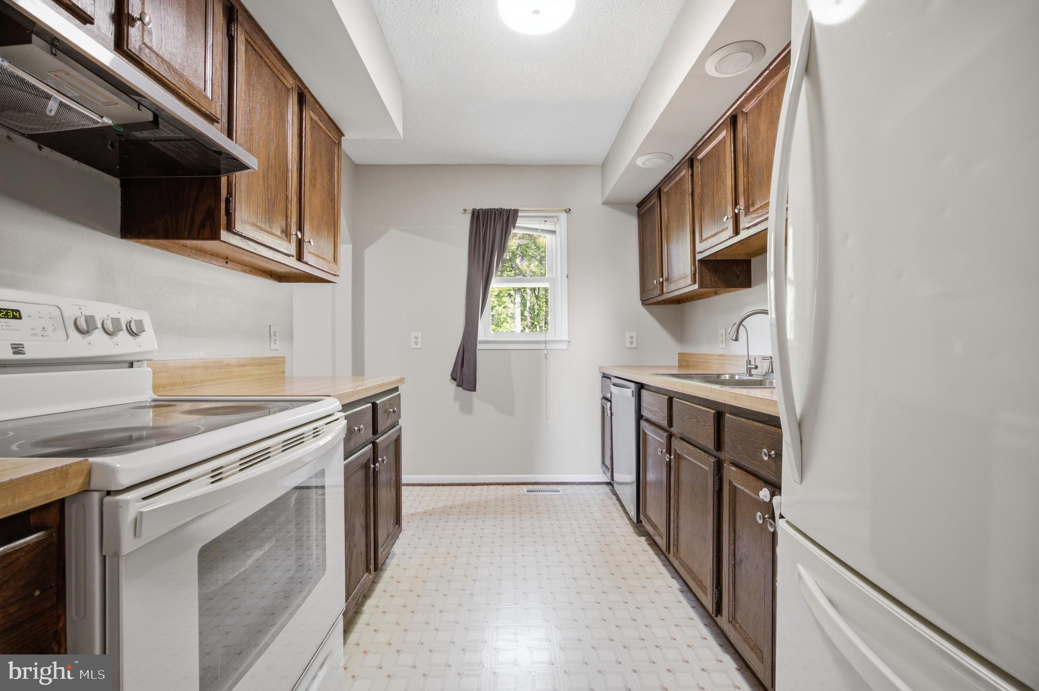 2080 Mountain View Road Stafford, VA 22556 - Photo 9 of 43