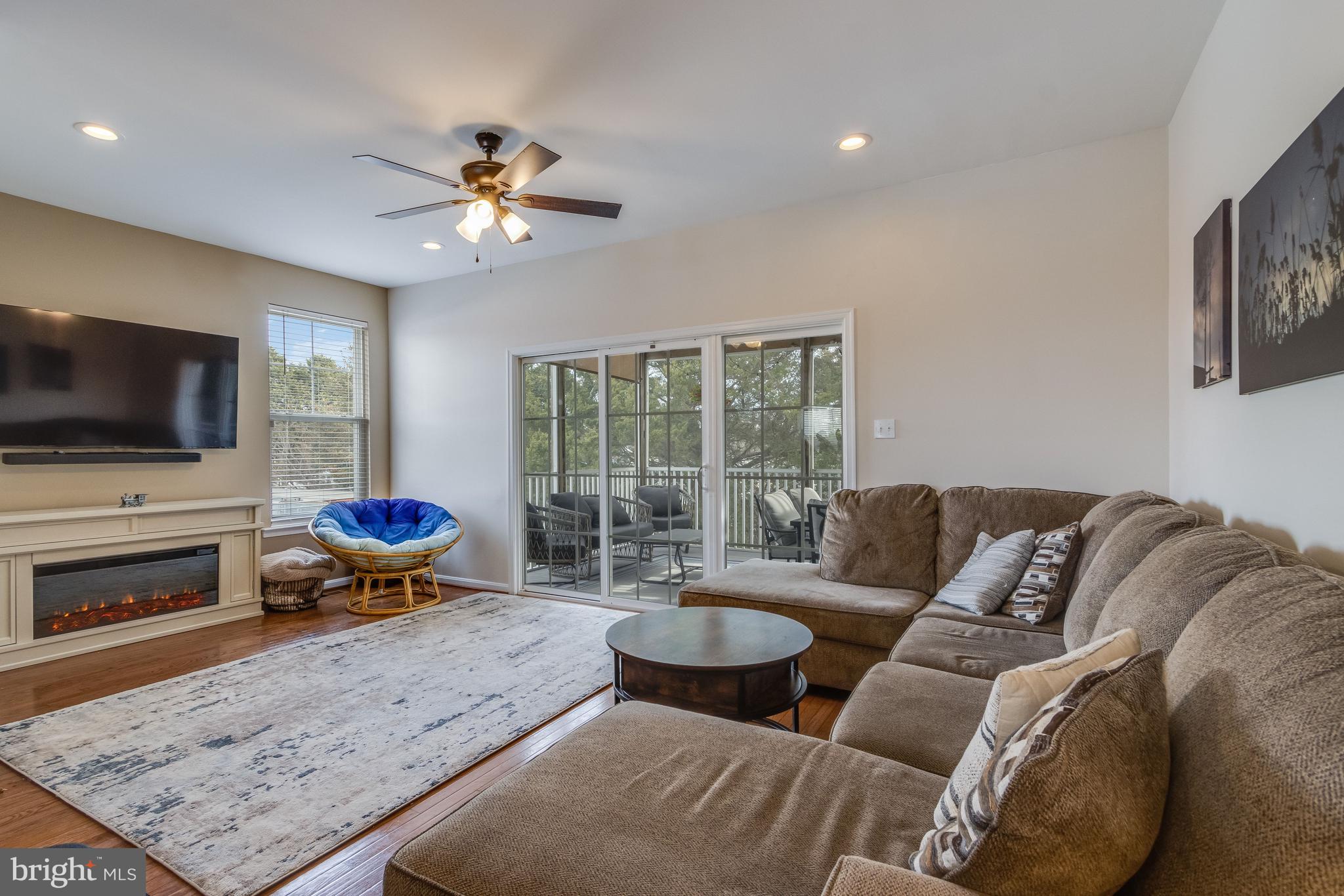 23539 Devonshire Road, Unit 75 Millsboro, DE 19966 - Photo 19 of 48 Living Room