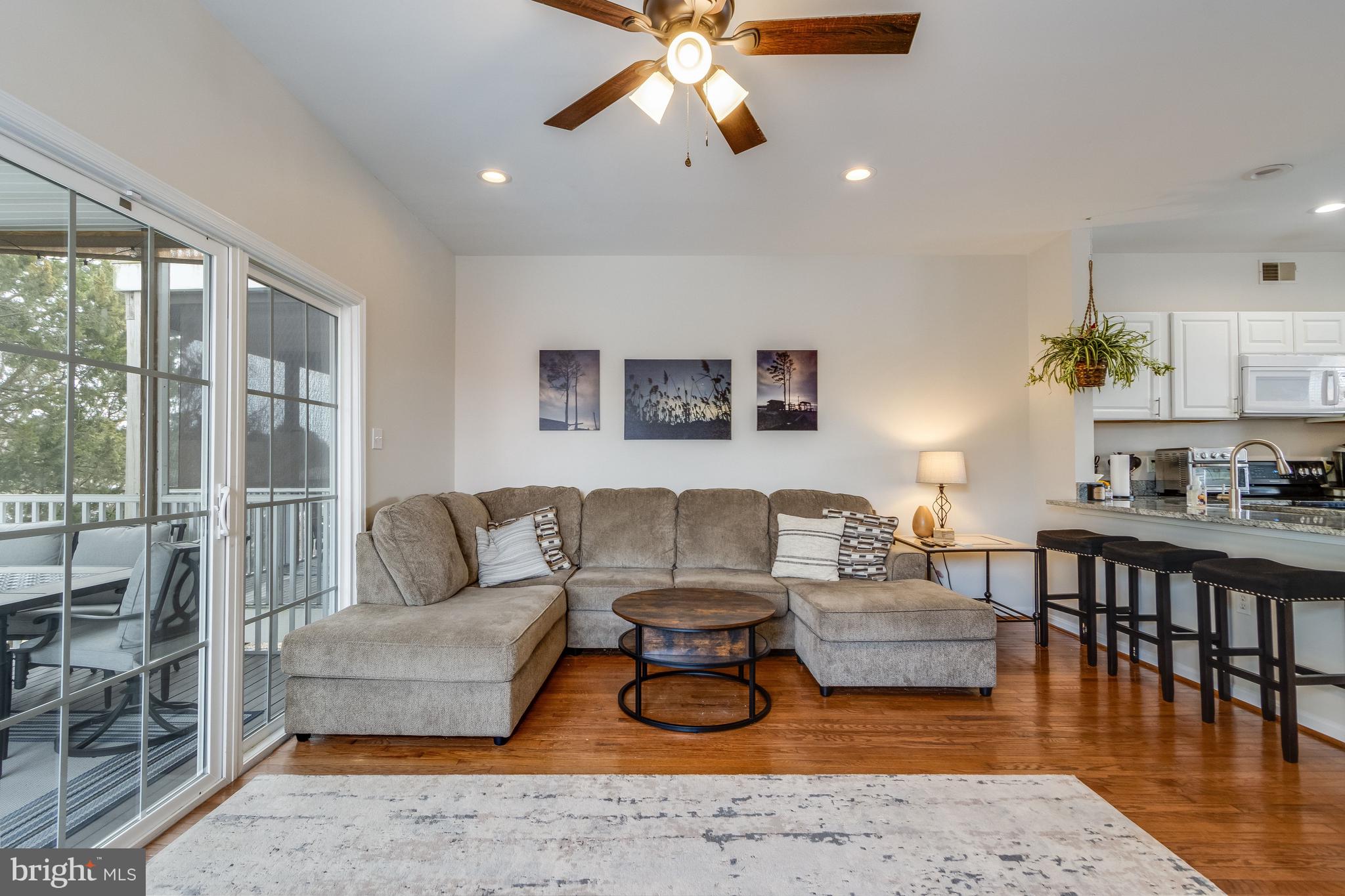 23539 Devonshire Road, Unit 75 Millsboro, DE 19966 - Photo 20 of 48 Living Room