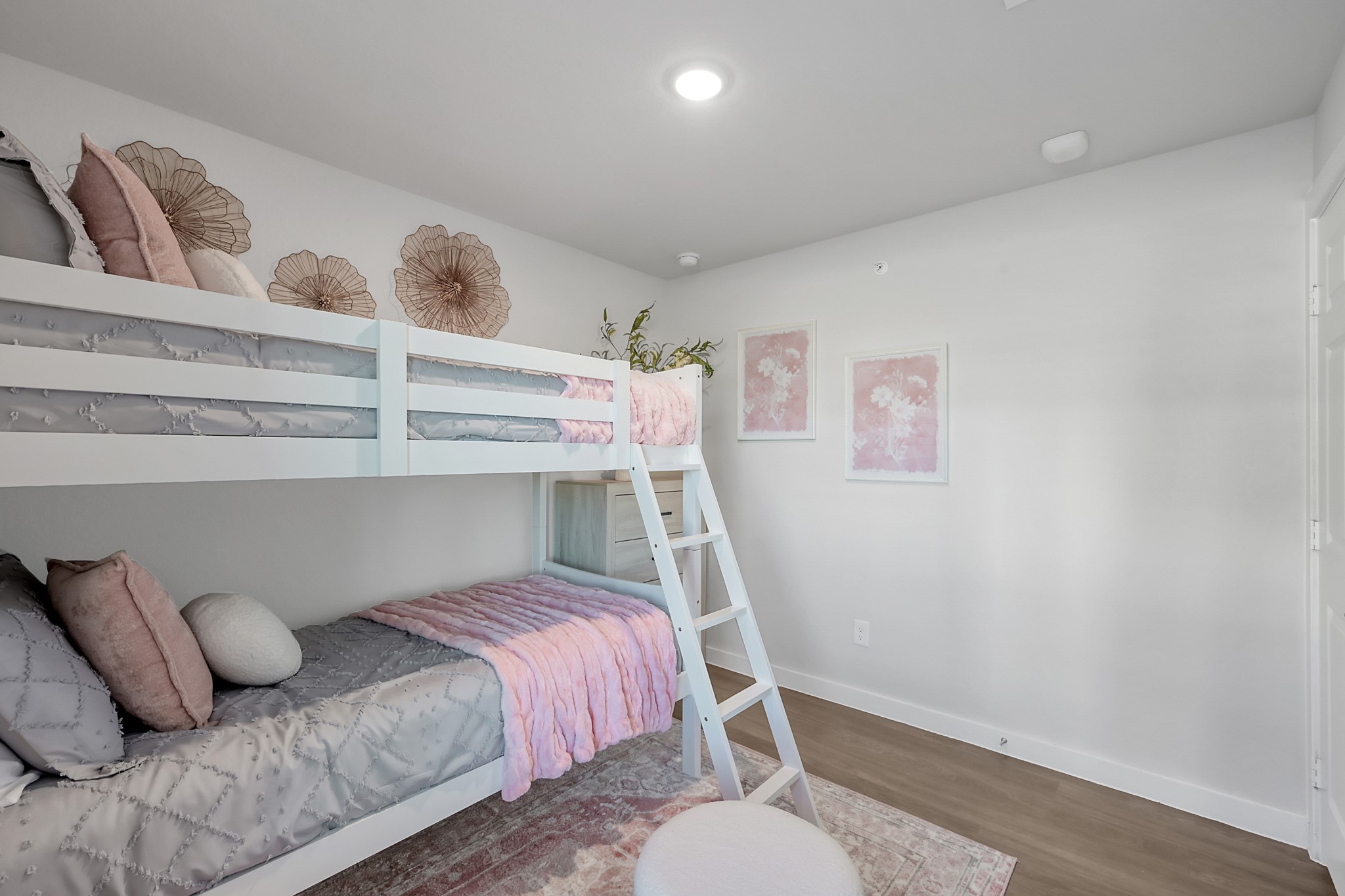 3450 Barker Cypress Road, Unit 2201 Houston, TX 77084 - Photo 11 of 17 a bedroom with a bed and a window