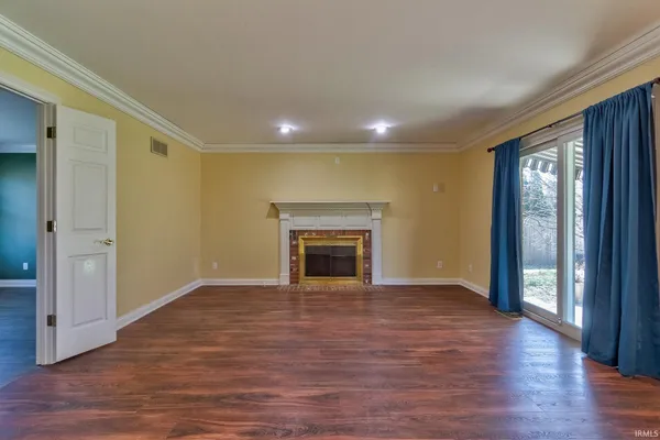 $419,900 | 4433 Foxmoor Drive, Newburgh, IN 47630