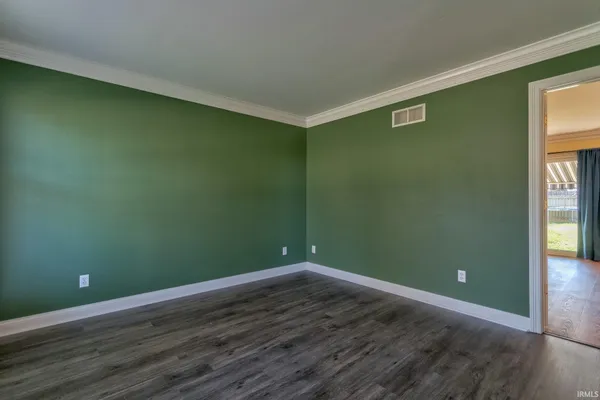 $419,900 | 4433 Foxmoor Drive, Newburgh, IN 47630