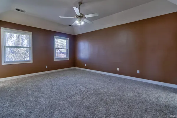 $419,900 | 4433 Foxmoor Drive, Newburgh, IN 47630