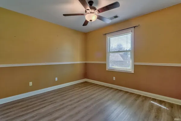 $419,900 | 4433 Foxmoor Drive, Newburgh, IN 47630