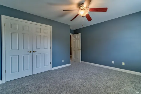 $419,900 | 4433 Foxmoor Drive, Newburgh, IN 47630