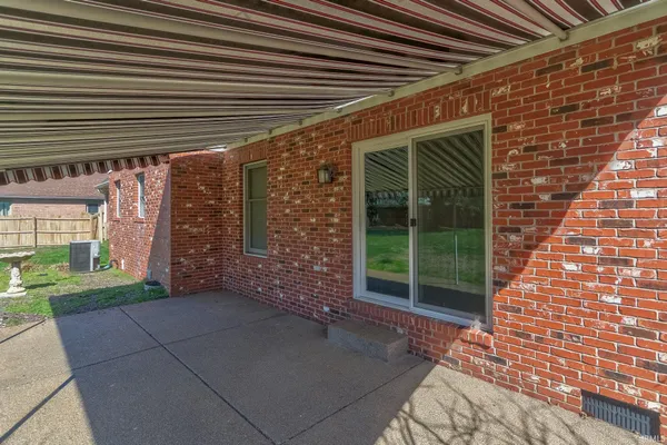$419,900 | 4433 Foxmoor Drive, Newburgh, IN 47630
