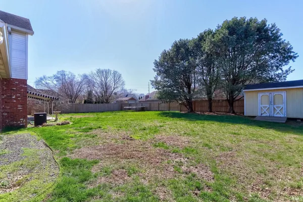 $419,900 | 4433 Foxmoor Drive, Newburgh, IN 47630