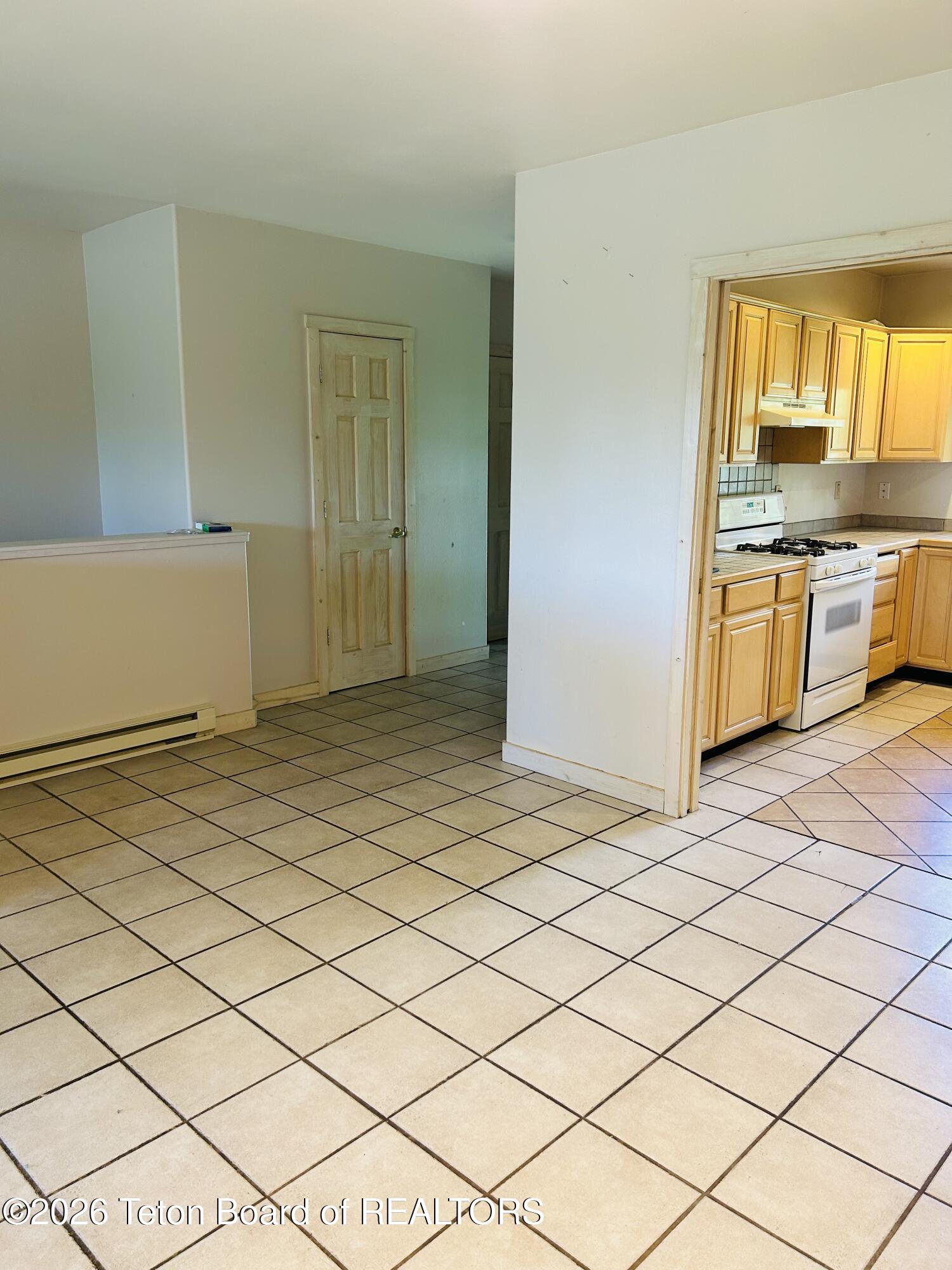 50 Cheyenne Circle Star Valley Ranch, WY 83127 - Photo 10 of 25 Dining Room