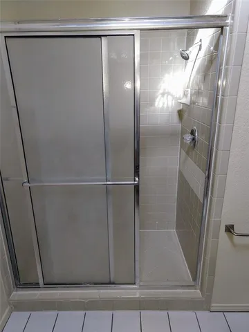 $1,895 | 5704 Congressional Drive, Arlington, TX 76018