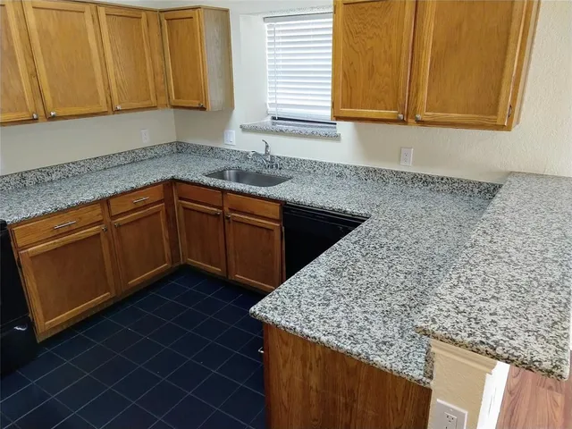 $1,895 | 5704 Congressional Drive, Arlington, TX 76018