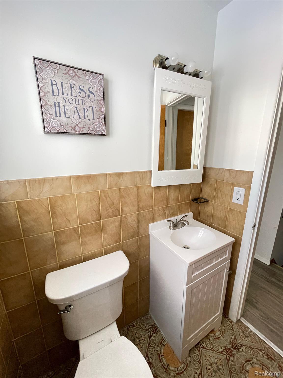 14756 East 13 Mile Road Warren, MI 48088 - Photo 27 of 62 Gallery Image 27