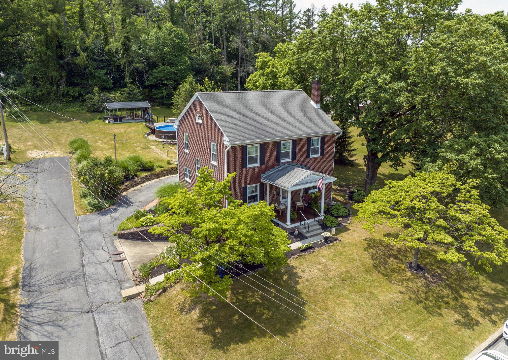 720 Cameron Street Reading, PA 19607 - Photo 3 of 57