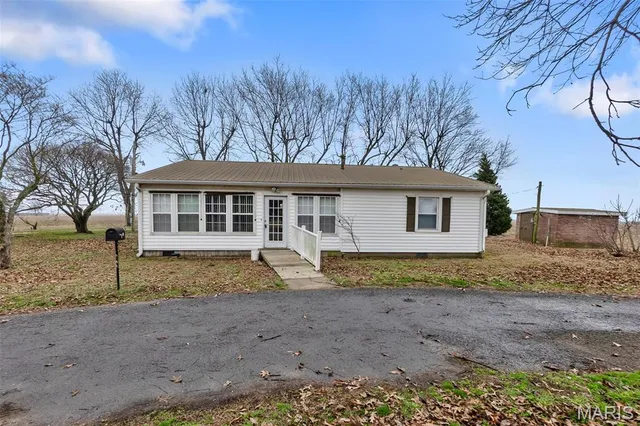 $155,000 | 12398 Highway 412, Senath, MO 63876